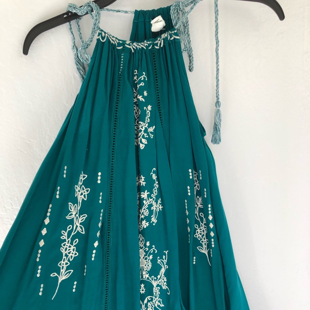 Forever 21 boho teal dress with white lace
